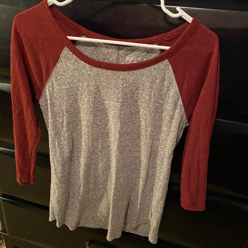 3/4 sleeve T-shirt
